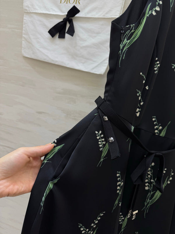 CD 26 Lily of the Valley Print Slip Dress Black in Mulberry Silk 384745