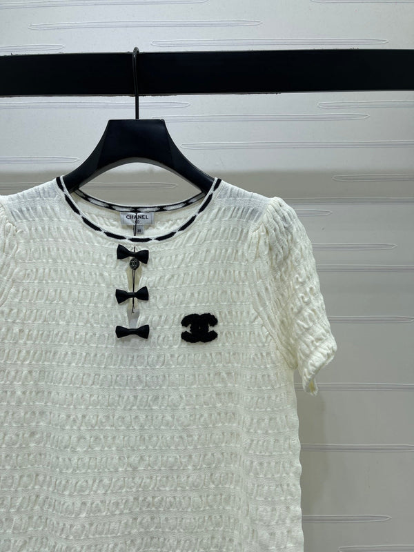 CC Bow-Tie Round Neck Knit Short-Sleeve Dress Set  White in Viscose 387003