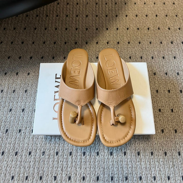 Loew 26 Flip-Flops Light Brown in Cowhide 803538