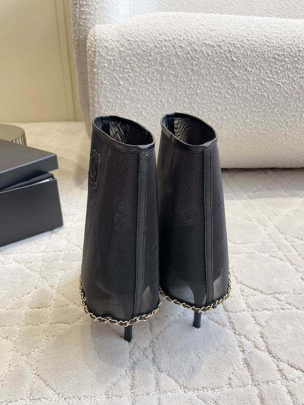 CC 26 Boots High-Heeled 95mm with Chain Black in Mesh 808103