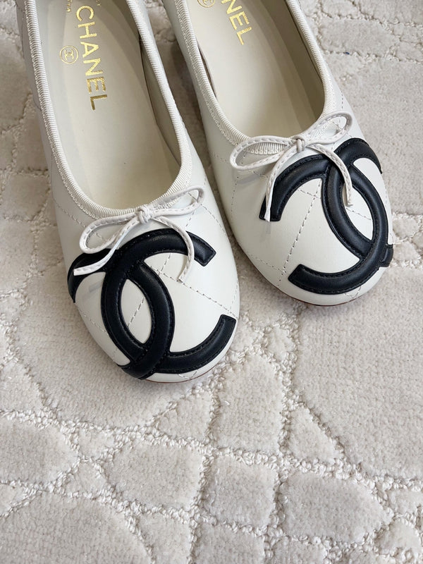 CC 26 Pump with Pearl Heels 65mm White in Cowhide 808020