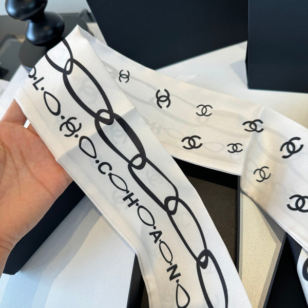 CC Twilly Mini Scarf White Silk Twill 290521