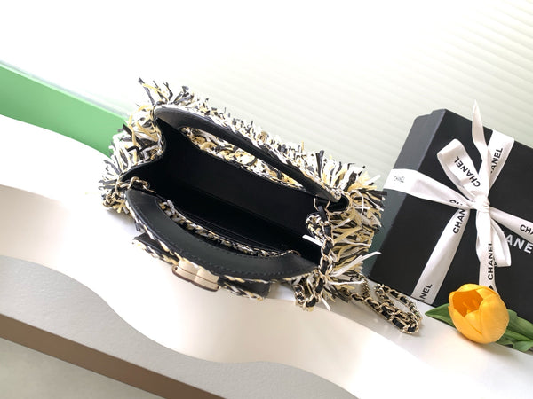 CC 2026 Mini Shopping Bag Beige Black White Raffia Fringe 289605