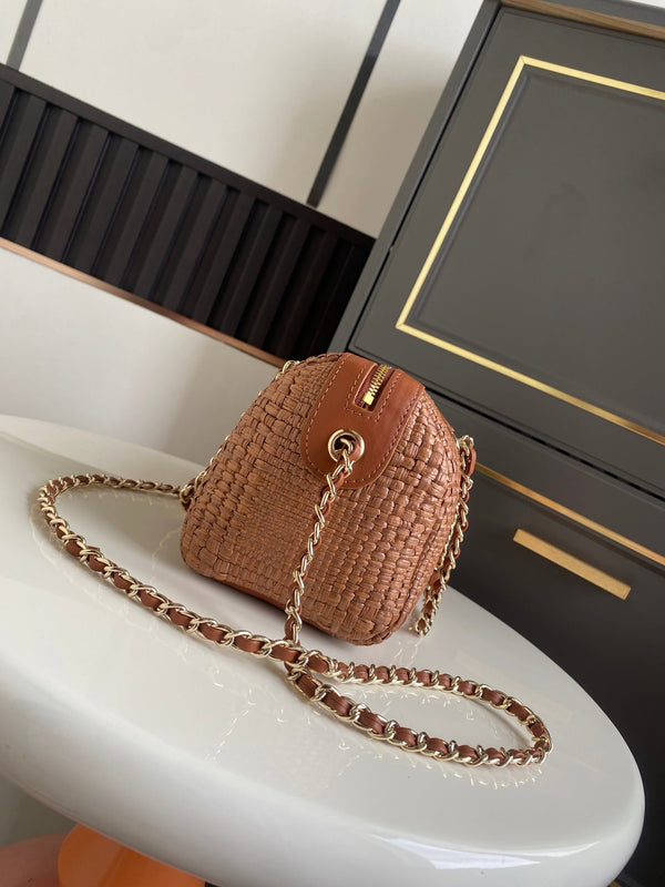 CC Classic Handbag With Chain 18.5cm Brown Woven Coconut Fiber
