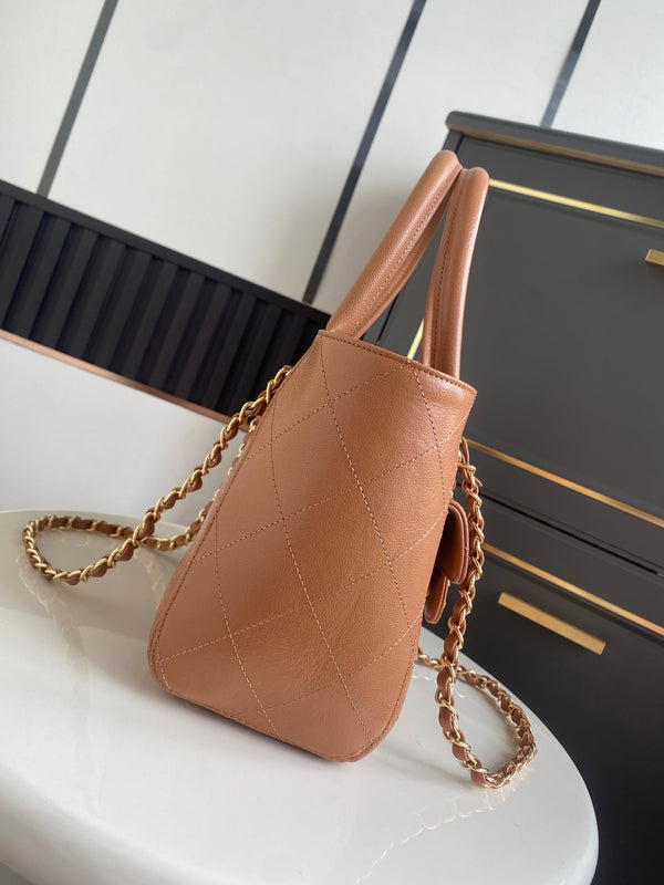 CC Tote Bag 25cm Brown Caviar Cowhide