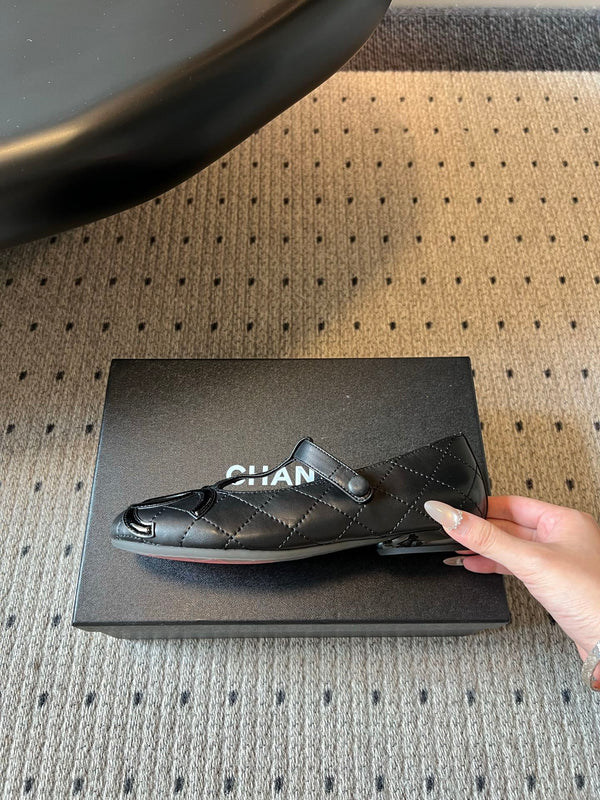 CC 26s T-Strap Mary Jane Flats Black Cowhide