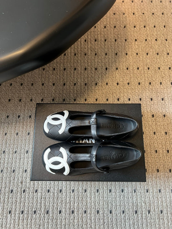 CC 26s T-Strap Mary Jane Flats White Black Cowhide