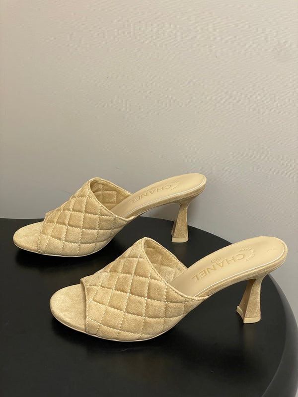 CC Quilted Heeled Sandal 8cm Begie Suede 834713