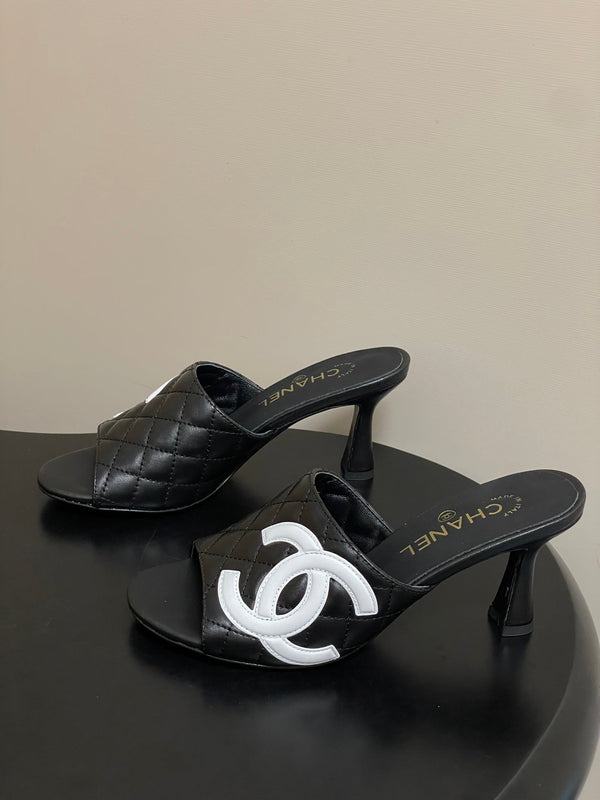 CC 26A Logo Quilted Heeled Sandals 8cm Black White Lambskin 834712