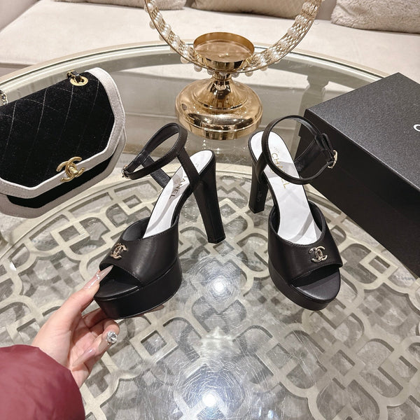 CC 2026 Platform Sandals 11cm Black Sheepskin 834299