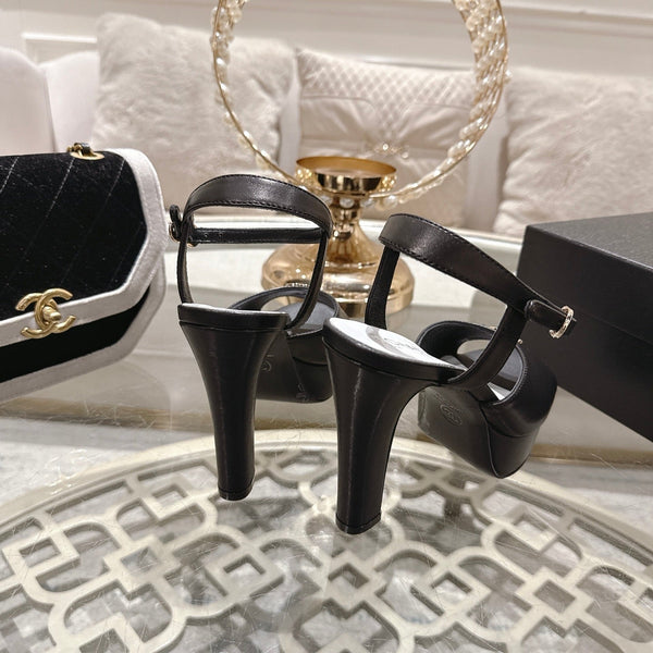 CC 2026 Platform Sandals 11cm Black Sheepskin 834299