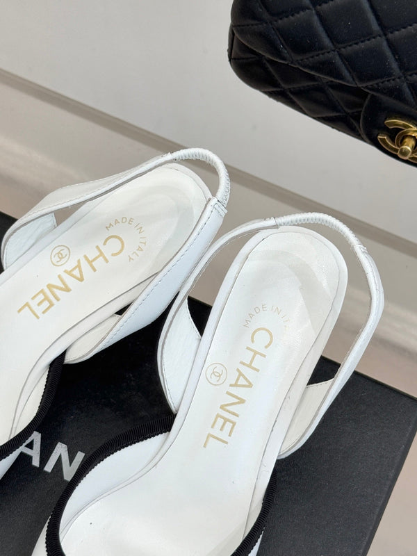 CC Slingback Pumps Gold Logo Patent Calfskin 841965