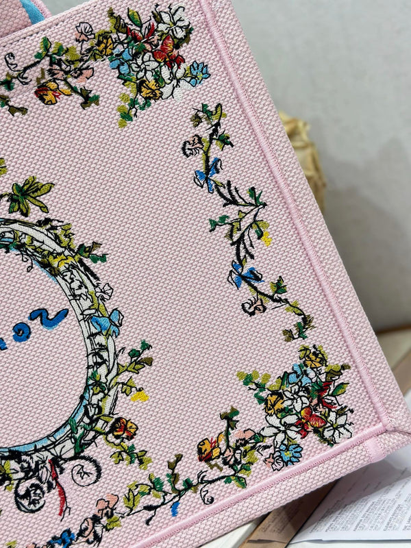 CD Medium Dioriviera Book Tote Pink Embroidered Canvas 158040