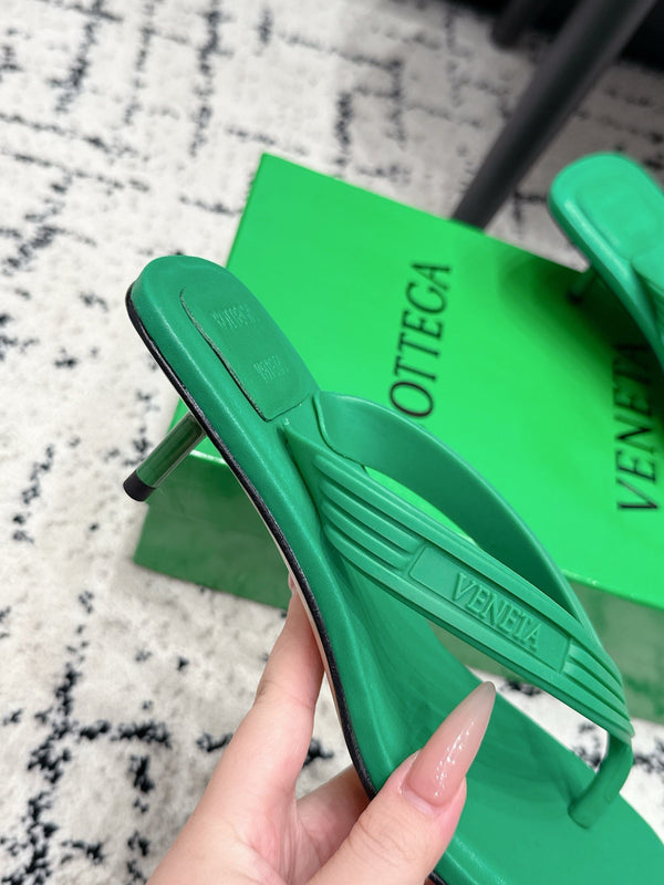 BV 26ss Thong Sandals 5cm Green TPU Rubber 858437