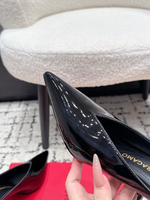 FG Itaca Pointed Toe Mules 9.5cm Black Patent Leather 858412