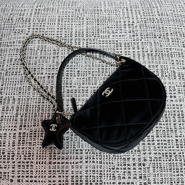CC Coco Neige Clutch With Chain Star Charm 22cm Black Velvet
