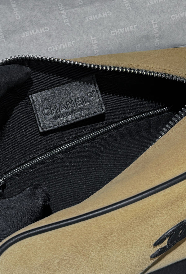 CC Coco Beach 26s Zipped Pouch CC Logo 22cm Beige Canvas 292116