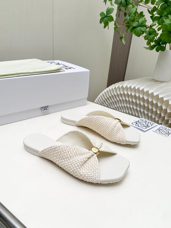 Loew Pebble Soft Slides White Lambskin Leather 881381