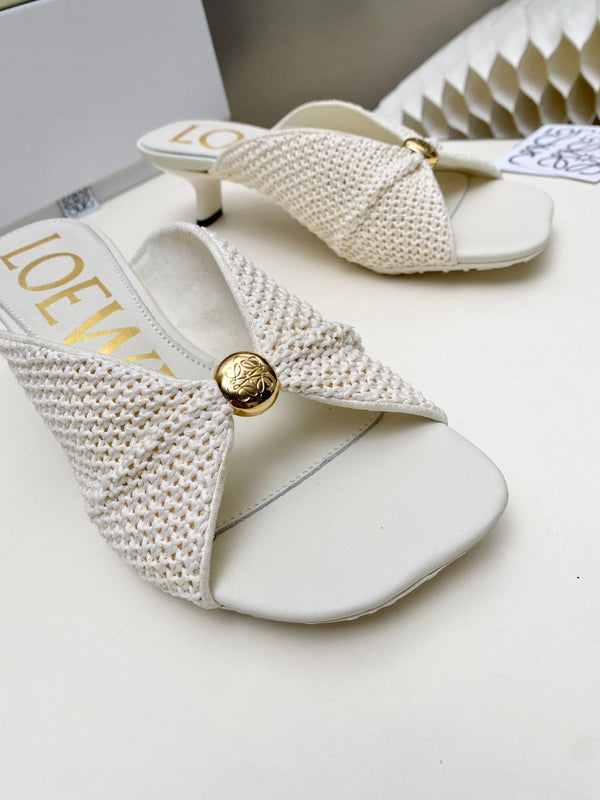 Loew Pebble Soft Sandals White Lambskin Leather 881364