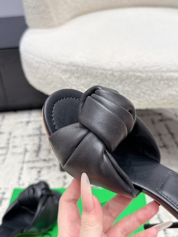 BV Knot Mule Sandals 9cm Black Lambskin Leather 880932