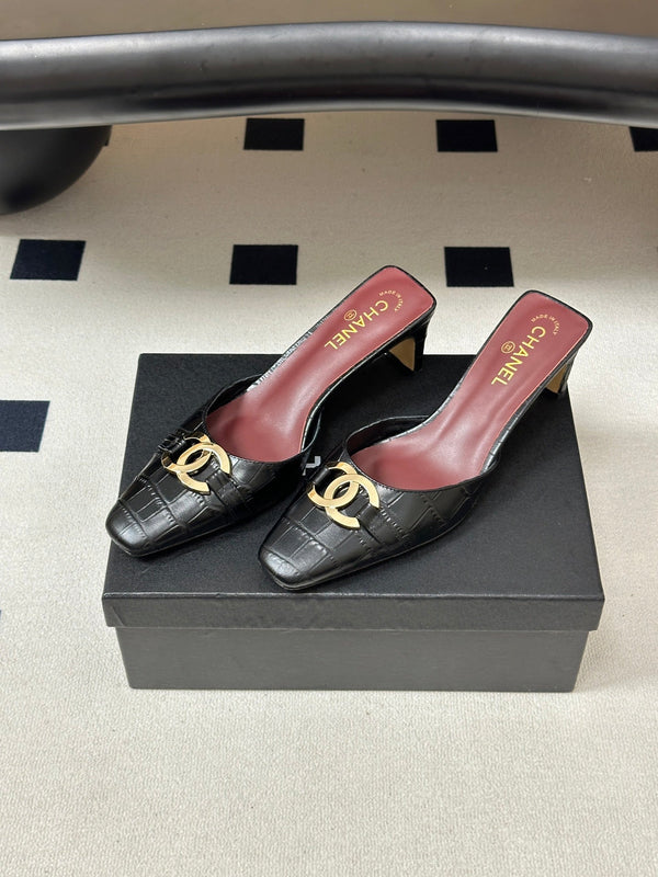 CC 26A Square Toe Mules 6cm Black Patent Embossed Leather 888047