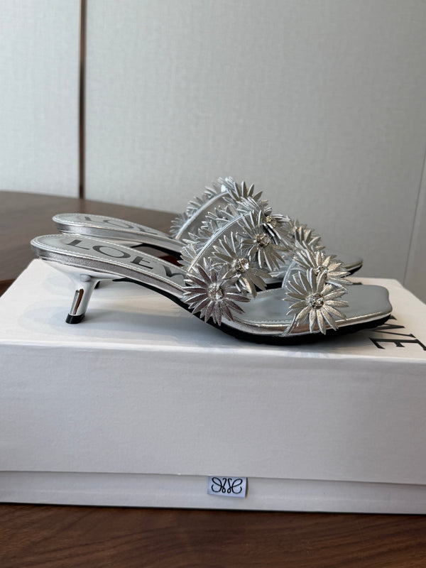 Loew Paula's Ibiza Petal Flower Sandals Silver Leather 889898