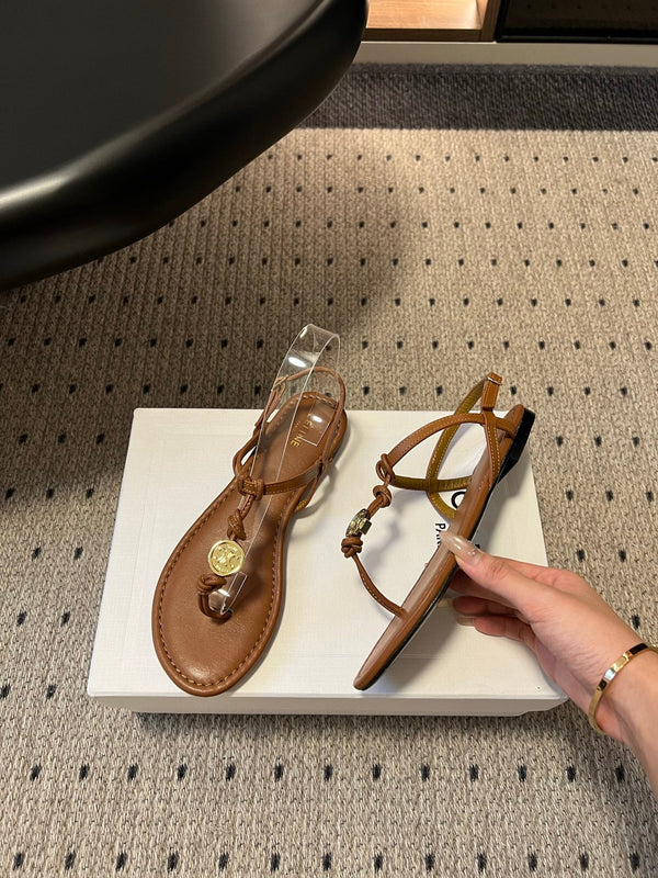 CL 26ss Penny Thong Flat Sandals Goatskin Leather