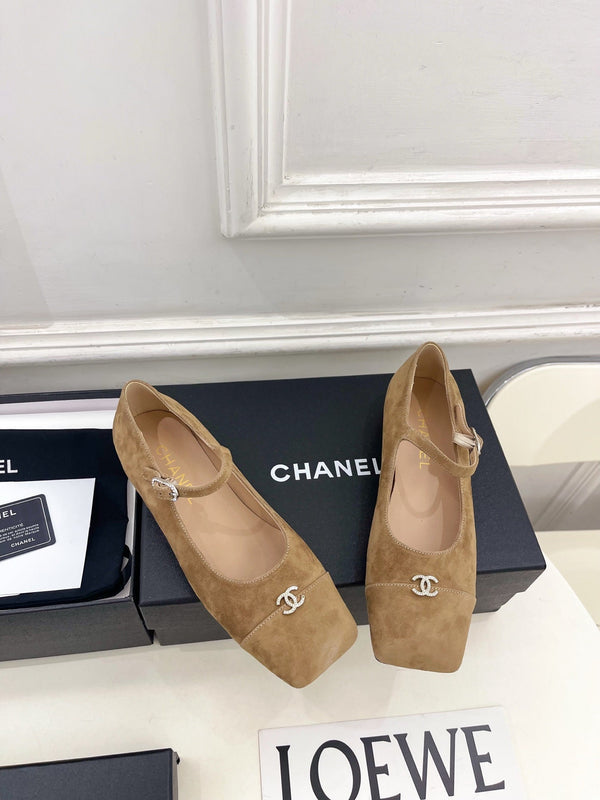 CC Square Toe Mary Jane Flats 2.5cm Beige Suede 891752