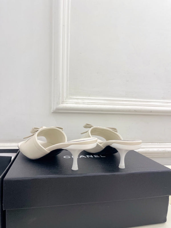 CC Bow Mules 5cm Cream Lambskin Leather 891755