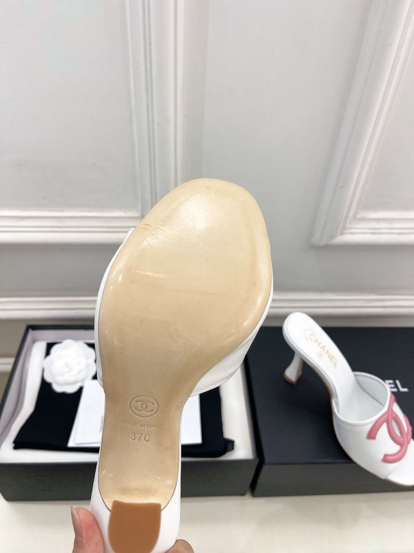 CC Double C Mules 9.5cm White Pink Leather 891677