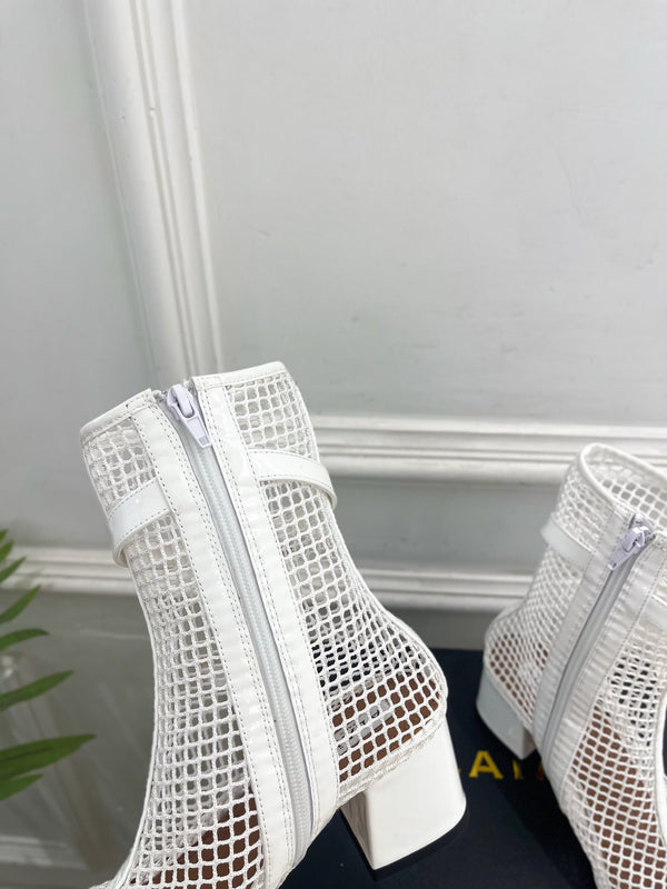 Alaia Boots 5.5cm Fishnet Ankle Boots White Mesh Patent Leather 892043
