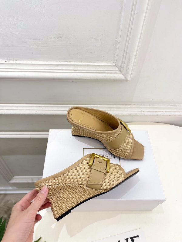 BM Anthem Buckle Wedge Mules 7.5cm Beige Woven Leather 892305
