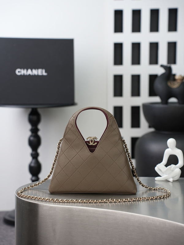 CC 26A Shopping Bag 23cm Taupe Lambskin