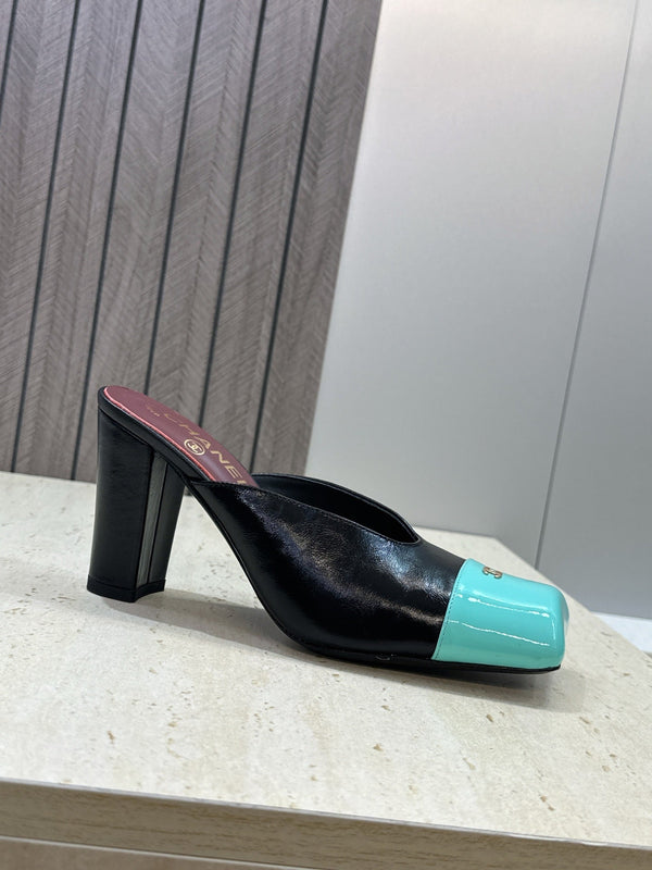 CC Cap Toe Mules 90mm Black Teal Patent Leather  896855