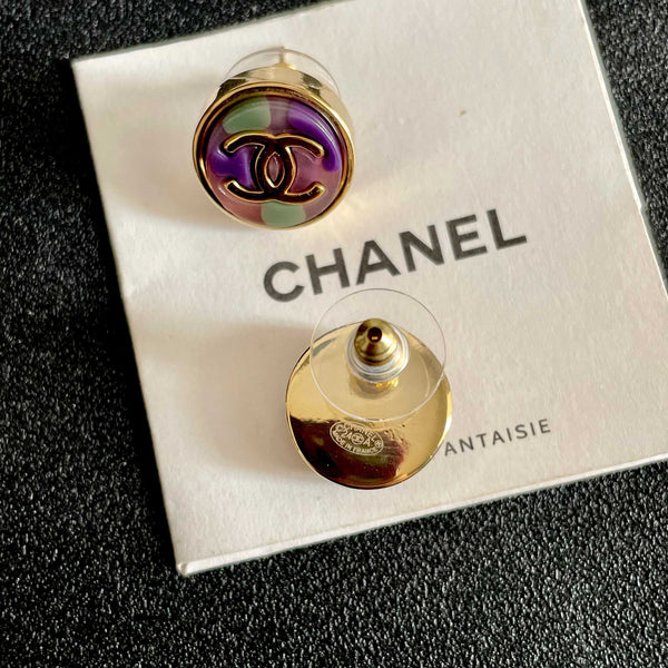 CC Round Stud Earrings Gold Multicolor Resin 659644