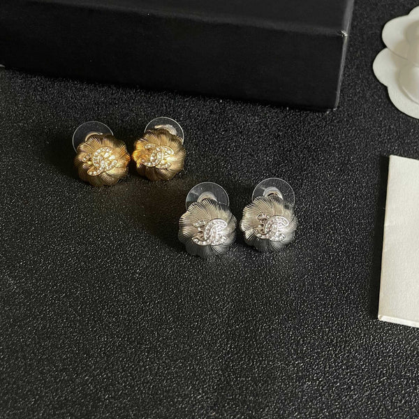 CC Flower Clip-On Earrings Crystal 659641