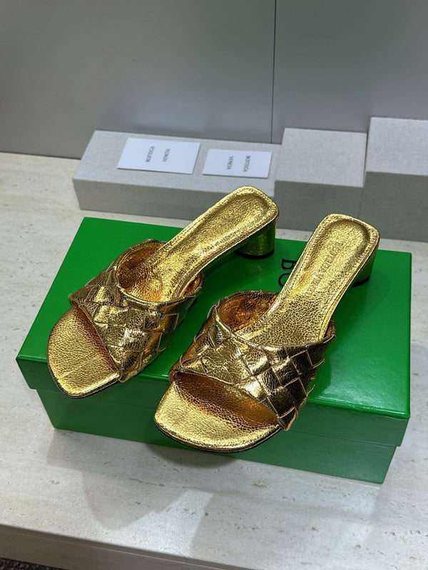 BV 26s Blink Intrecciato Mules 4.5cm Gold Metallic Leather 896576