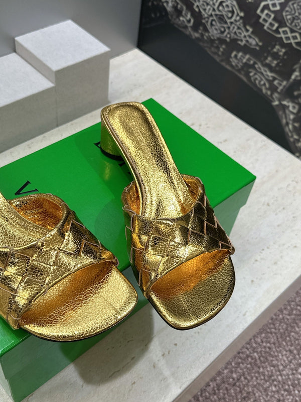 BV 26s Blink Intrecciato Mules 4.5cm Gold Metallic Leather 896576