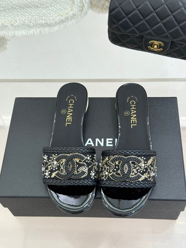 CC Pearl Heel Beaded Embroidered Slides Black Lambskin 904678