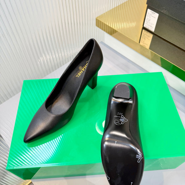 CC 26s Pumps 8.5cm Black Lambskin 924309