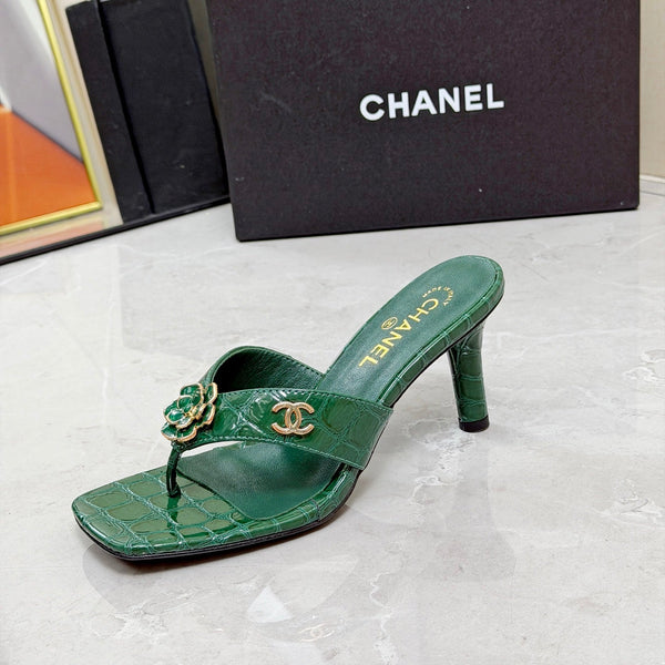 CC 26A Camellia Double C Thong Sandals 8.5CM Green Stone-Grain Cowhide 938253