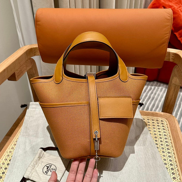 HM Picotin Lock 18CM Pocket Handbag Camel Swift Canvas