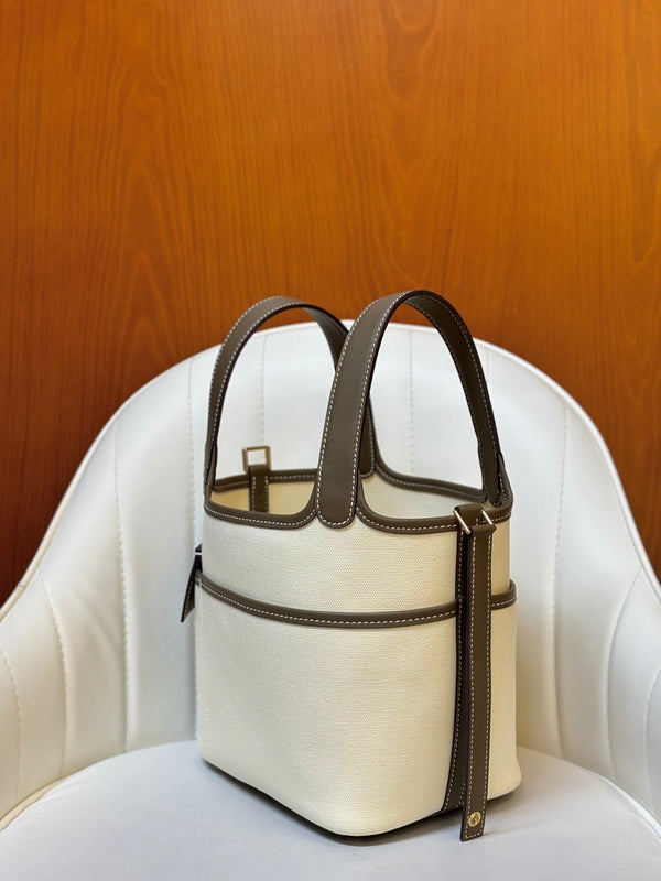 HM Picotin Lock 18CM Pocket Handbag Ivory Etoupe Swift Canvas