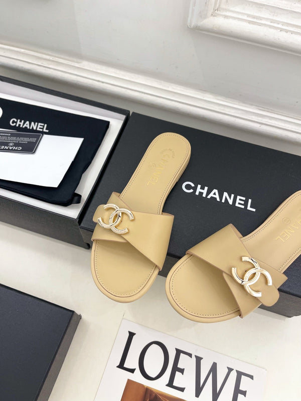 CC 26ss Pre-Collection Double C Slide Sandals Beige Leather 946872