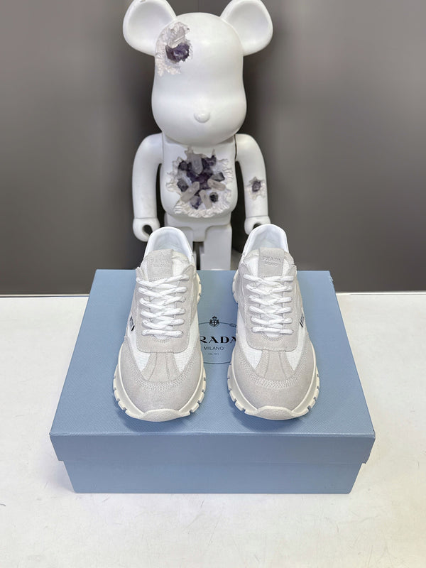 Prad 26ss Milano Logo Label Sneakers Off-White & Light Gray Mesh Suede 951933