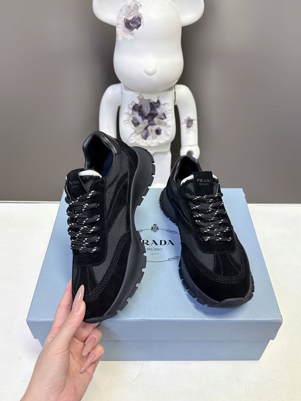 Prad 26ss Milano Logo Label Sneakers Black Mesh Suede 951932