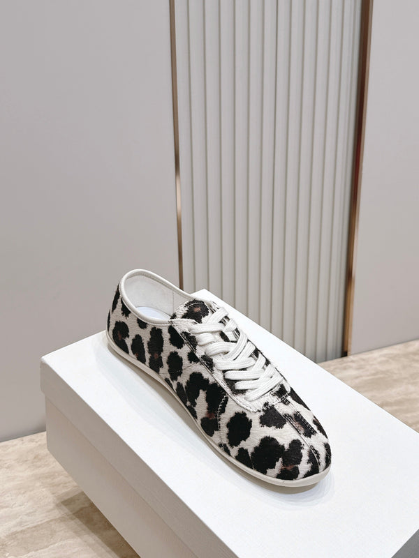 TR Leopard Print Low-Top Sneakers Cream Horsehair 954421