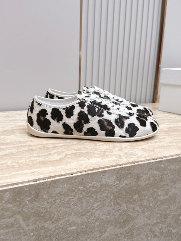TR Leopard Print Low-Top Sneakers Cream Horsehair 954421