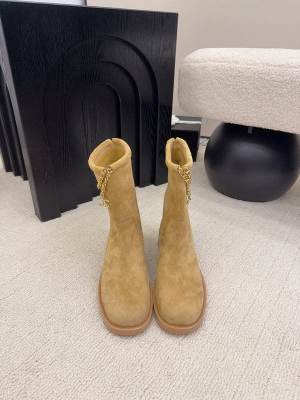 CC Mid-Calf Boots 4CM Gold Chain Charm Camel Knit Suede 961504
