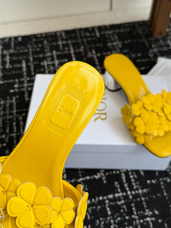 CD Bloom Mules 4.5CM Yellow Leather Flowers Bee Accent 966852